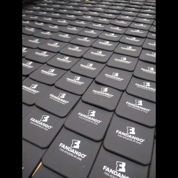 TARJETERO CELULAR PERSONALIZADO PREMIUM - FANDANGO | Auto Adhesivo